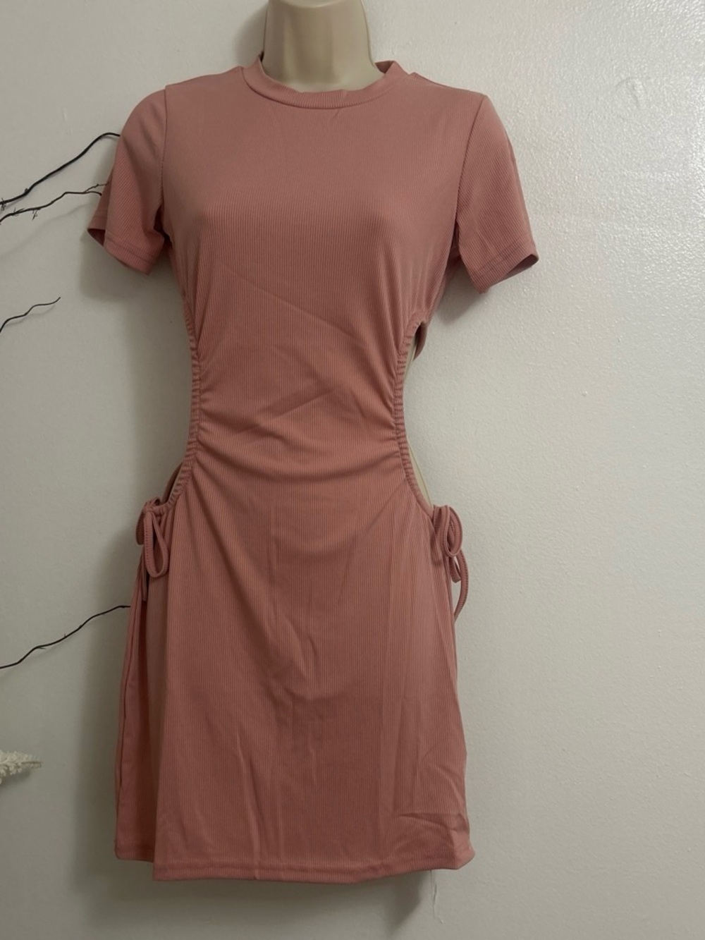Short Sleeve Cutout Tie-Detail Mini Dress in Dusty Rose